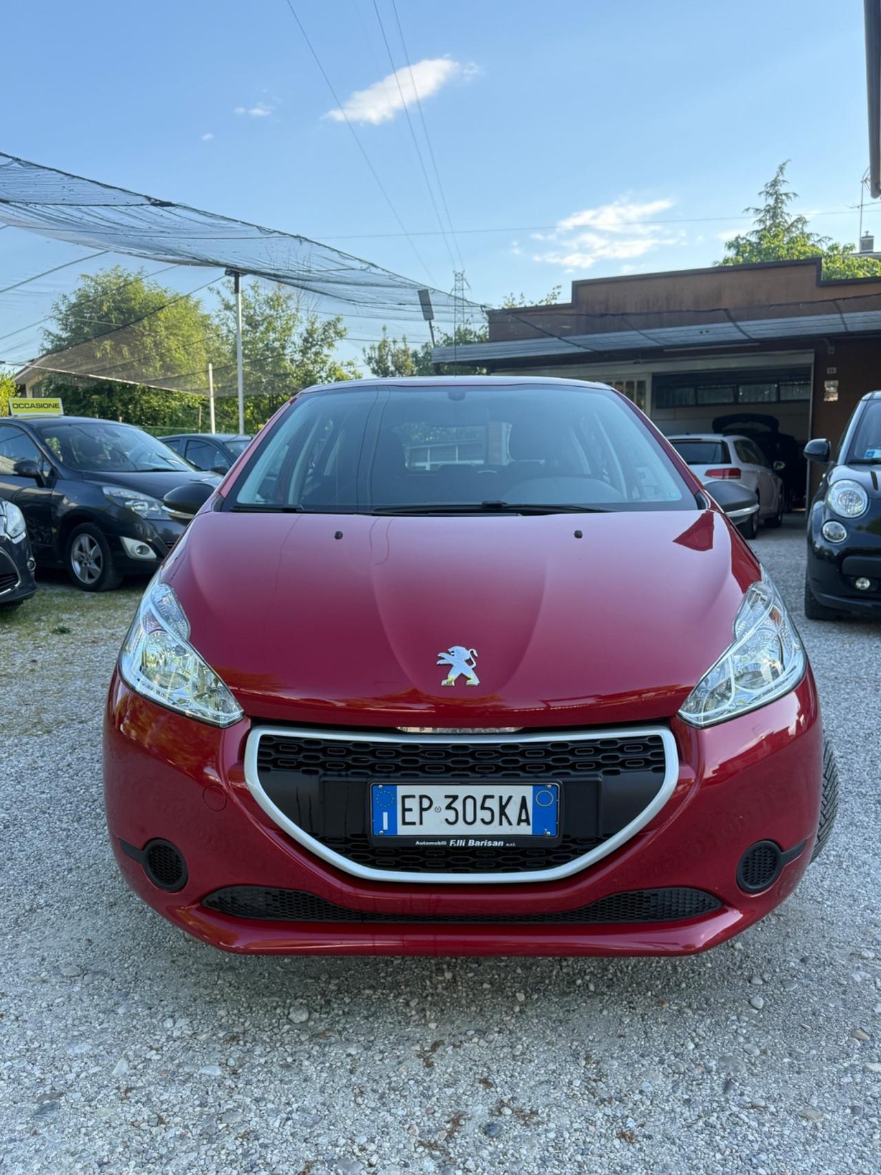 Peugeot 208 1.2 VTi 82 CV 5 porte Access ok neopatentati