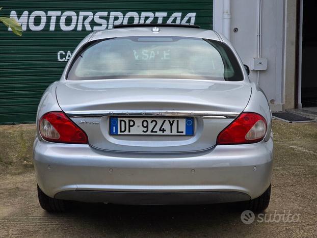 Jaguar X-Type 2.2D Automatica