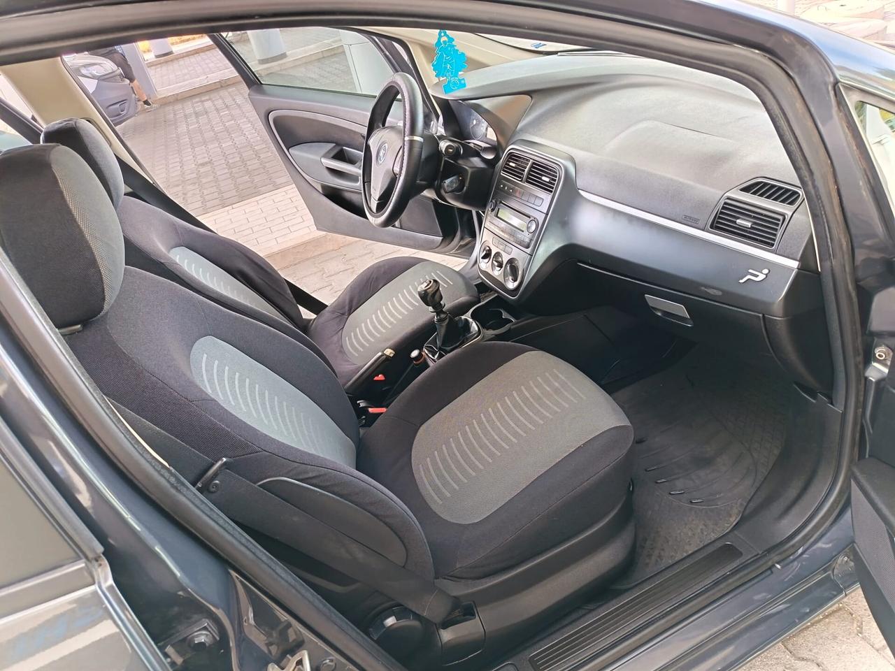 Fiat Grande Punto 2008 1.2BENZINA 65 CV 5 PORTE 160.0000KM OCCASIONE NEOPATENTATI