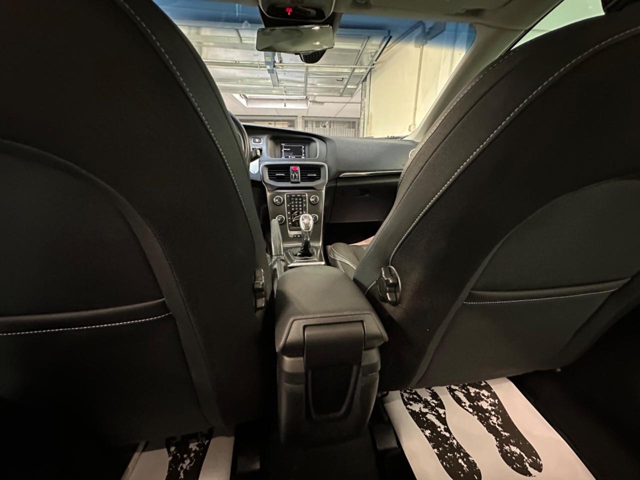 Volvo V40 D2 1.6 diesel (anche per neopatentati)