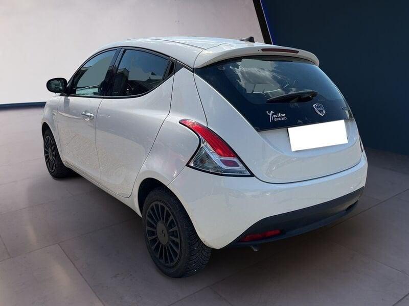 Lancia Ypsilon III 2021 1.0 hybrid Silver s&s 70cv