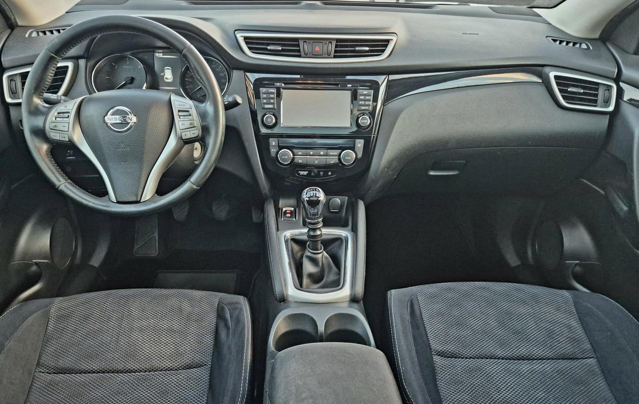 Nissan Qashqai 1.5 dCi Tekna Tetto panoramico 4 telecamere 360°