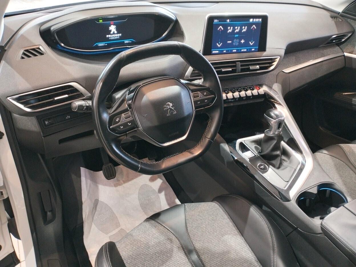 Peugeot 5008 BlueHDi 130 S&S Allure