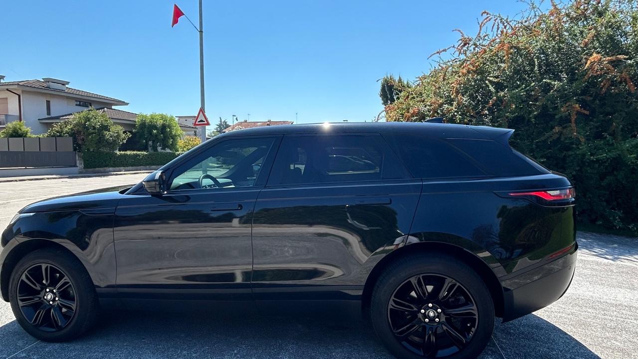 Land Rover Range Velar 2.0D I4 240 CV R-Dynamic SE black edition