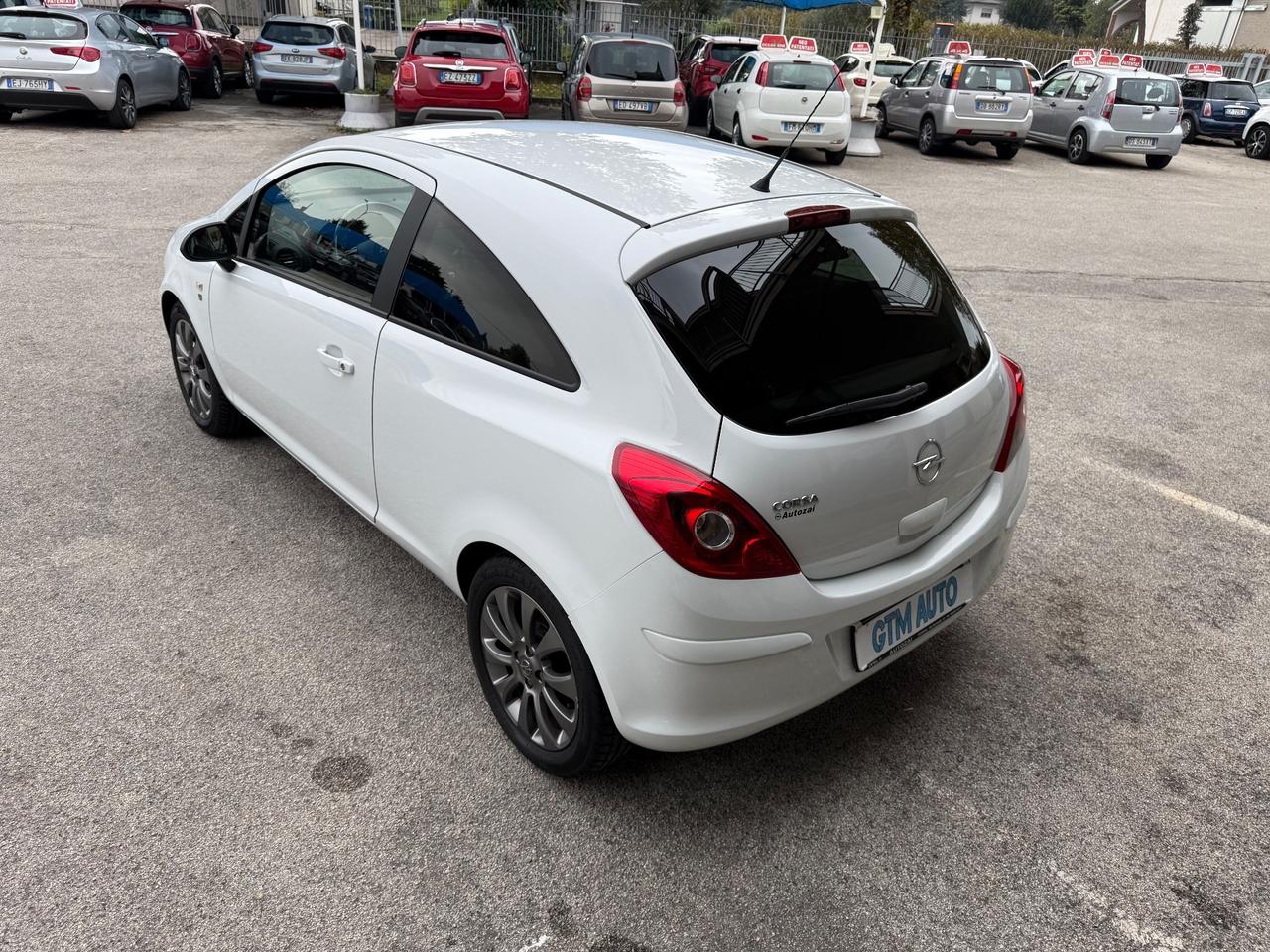 Opel Corsa 1.2 3 porte - 77000KM