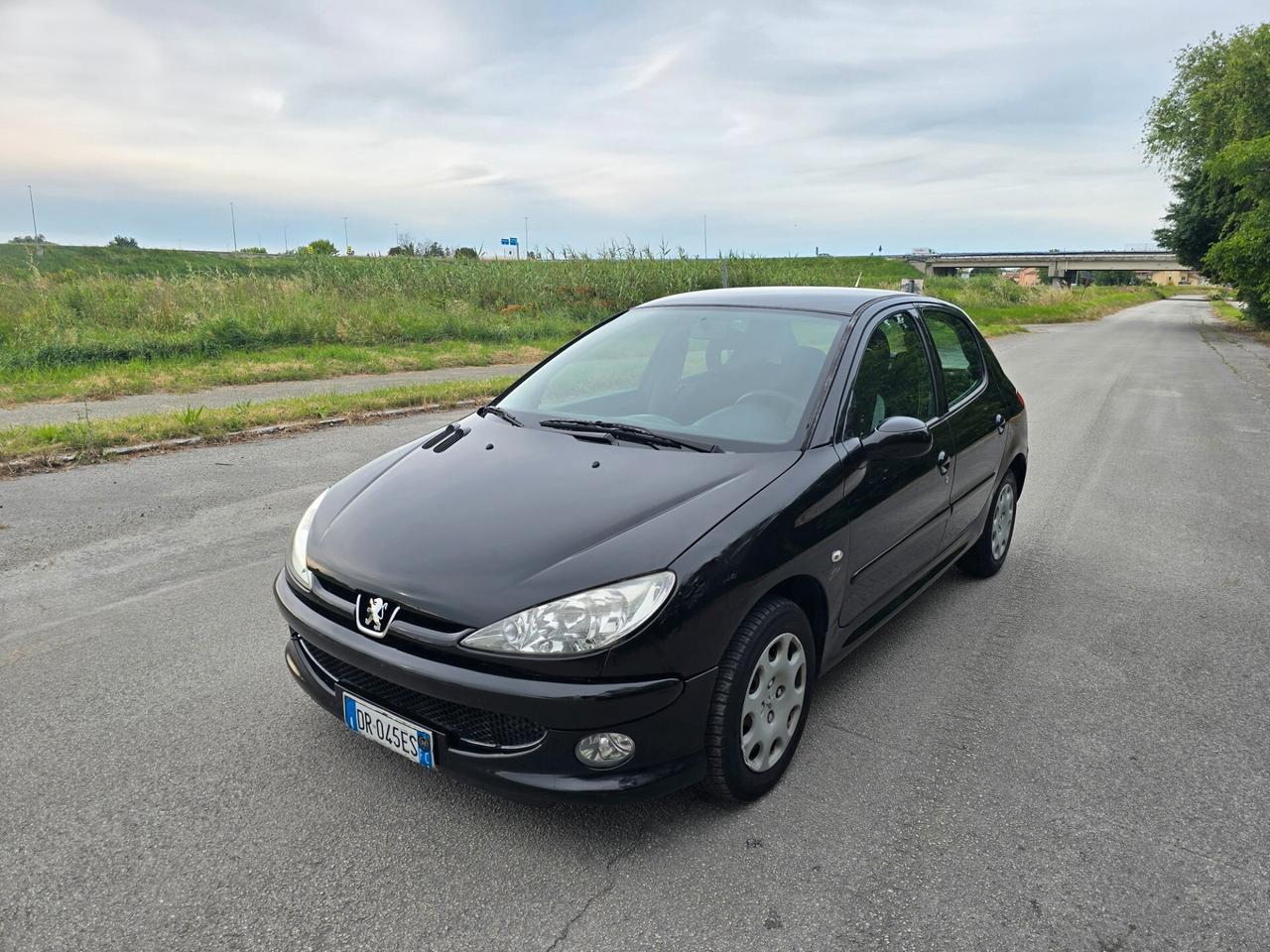 Peugeot 206 1.4 Benzina NEOPATENTATI
