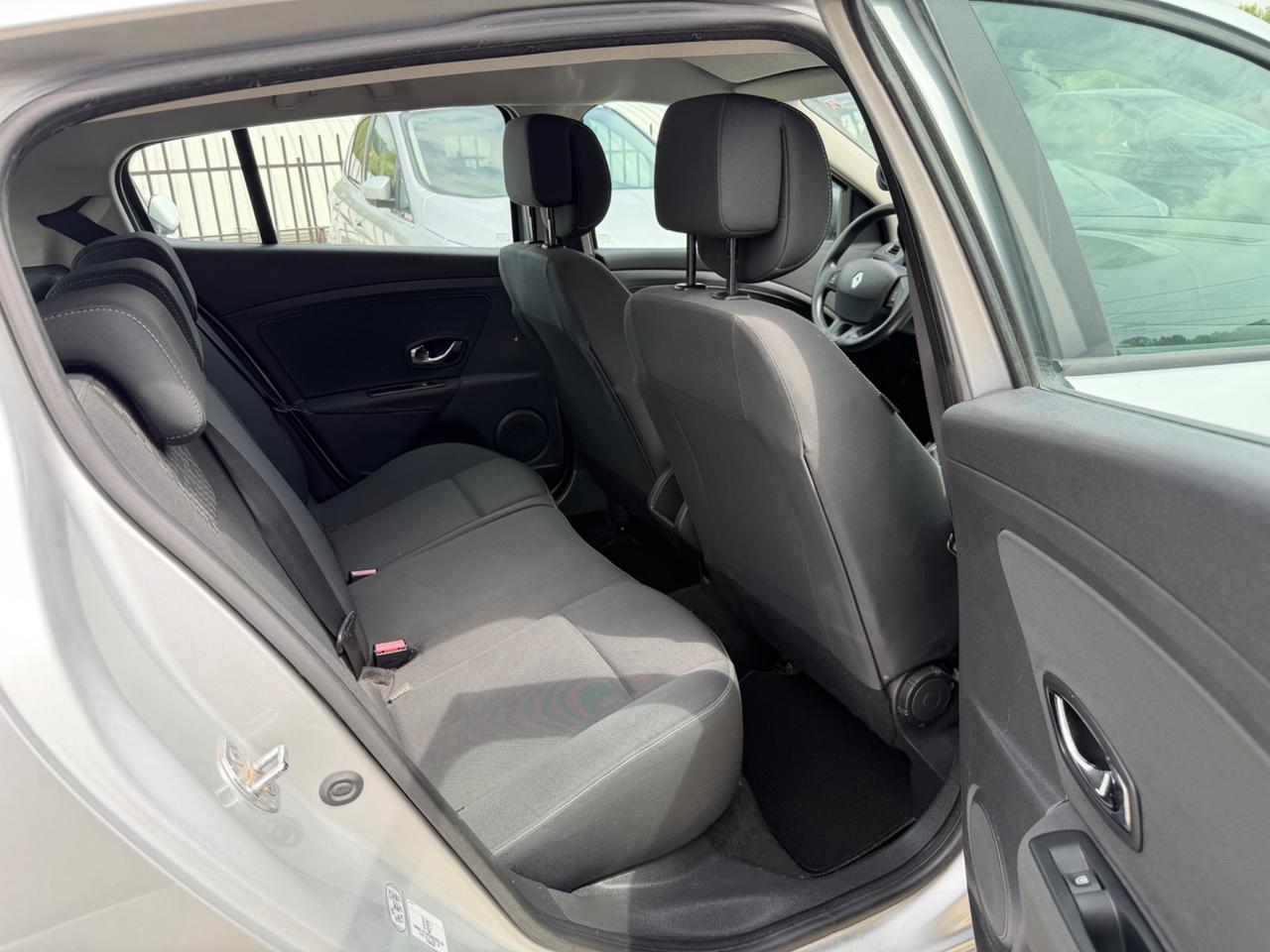 Renault Megane 1.5 dCi 110CV EDC GT Line /112.000KM