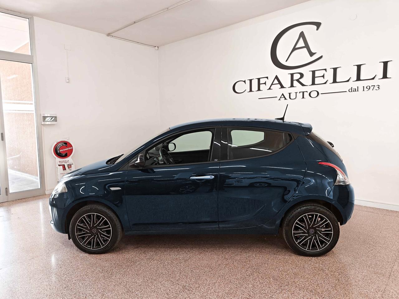 Lancia Ypsilon 1.0 FireFly 5 porte S&S Hybrid Gold Plus
