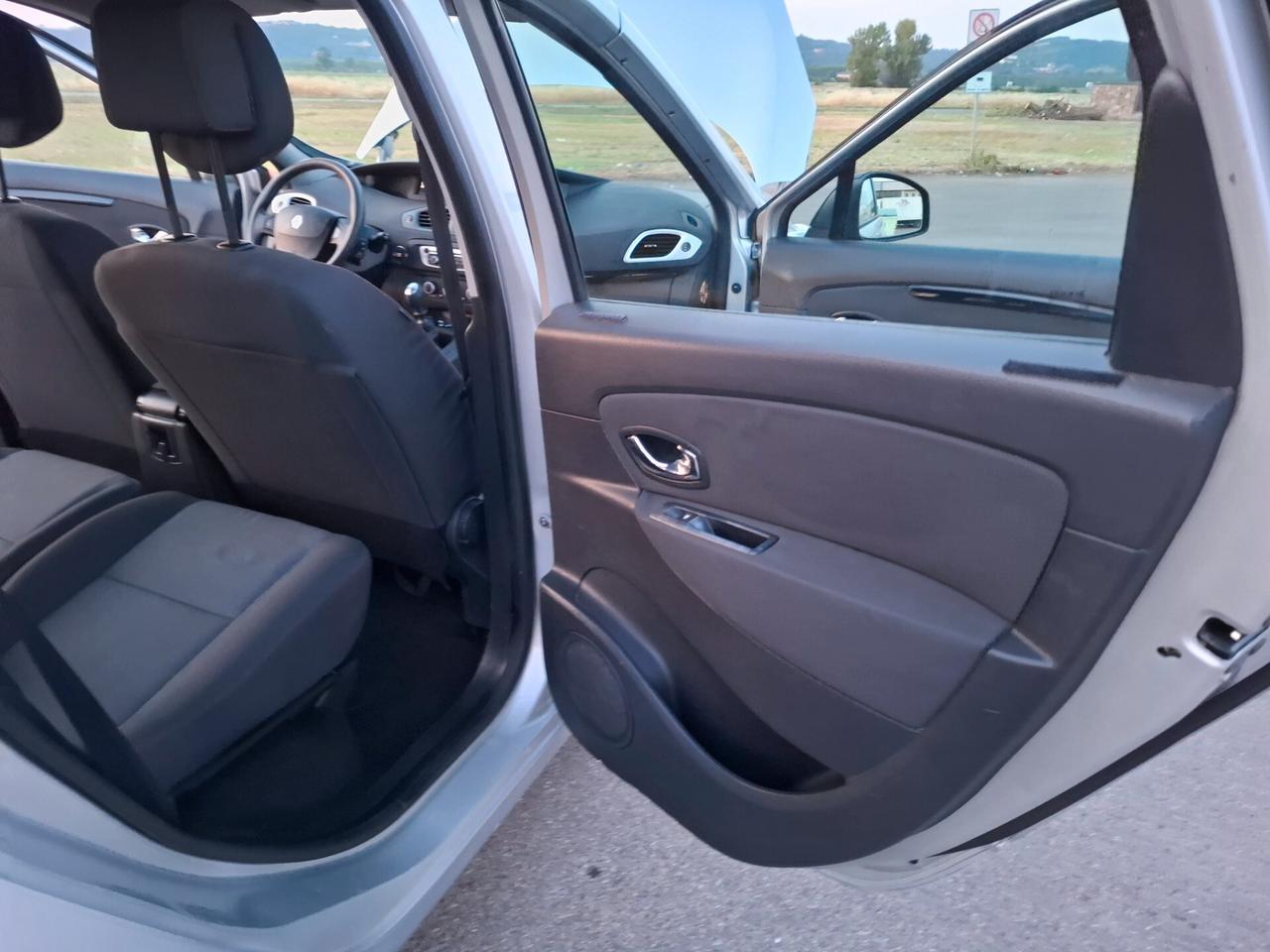 Renault Scenic Scénic XMod 1.5 dCi 110CV S&S Bose