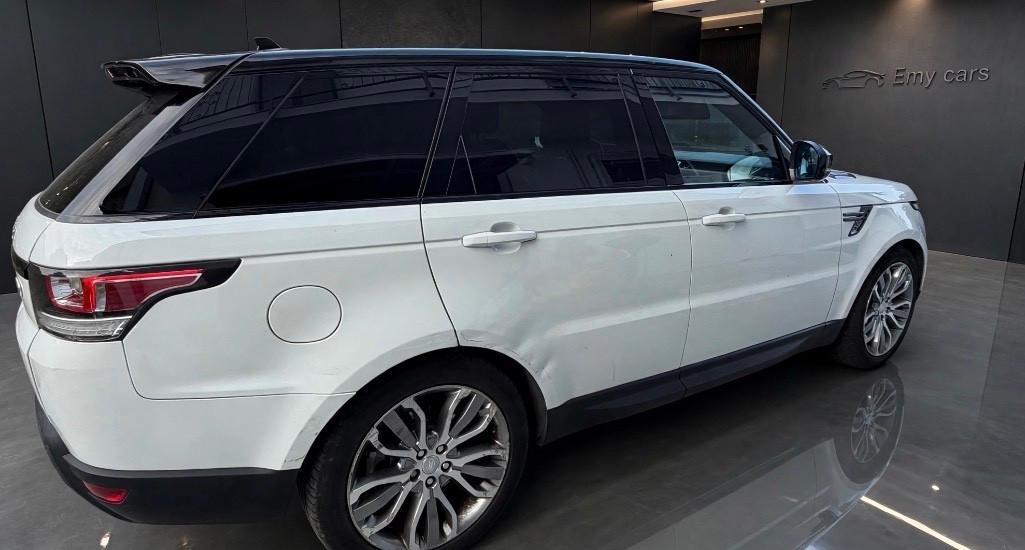 Land Rover Range Sport 3.0 TDV6 HSE Dynamic