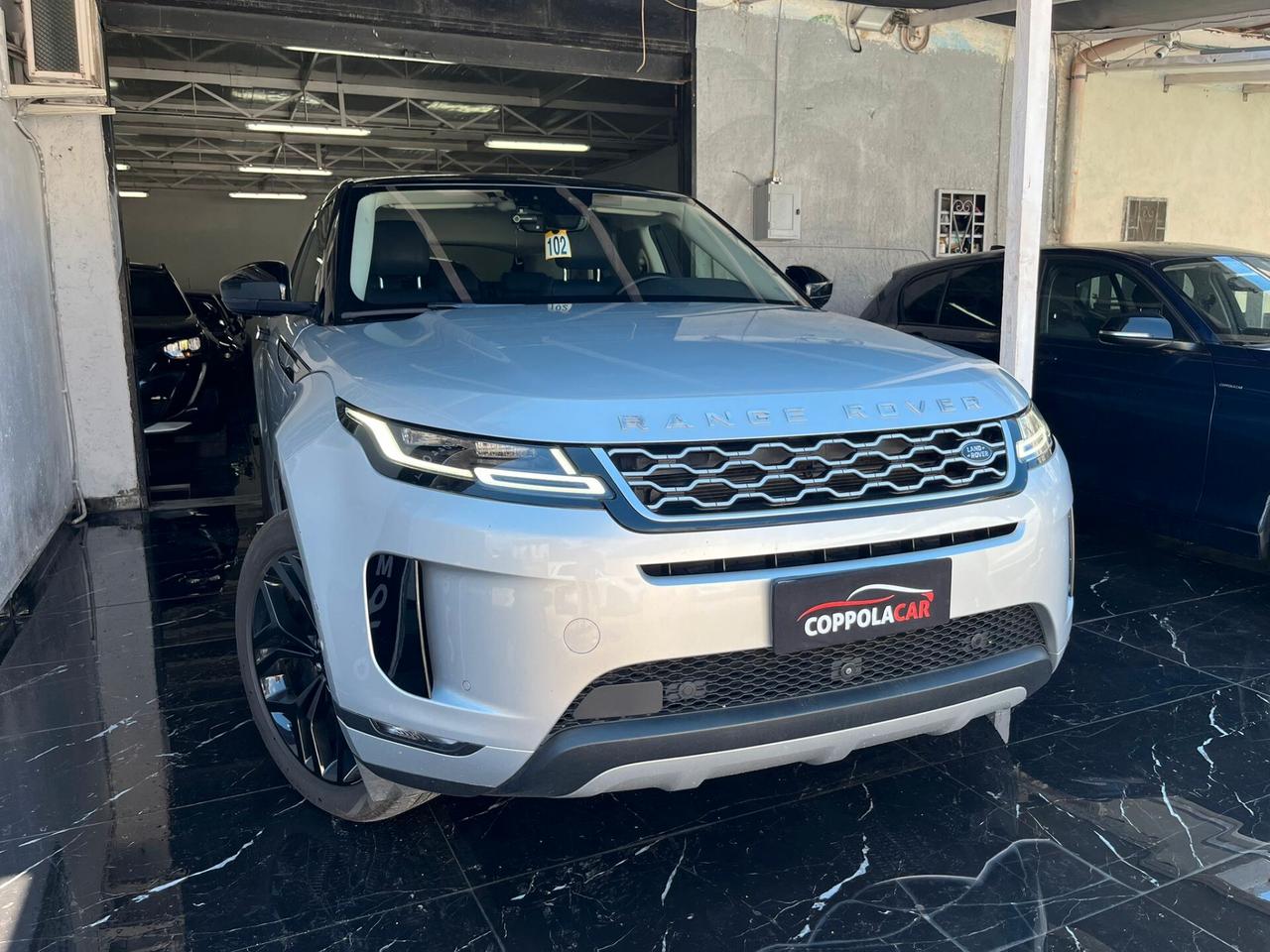 Land Rover Range Evoque 2.0 150 CV R-DYNAMIC VALUTO PERMUTE