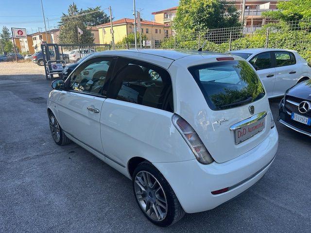 LANCIA Ypsilon 1.2 69 CV Platinum