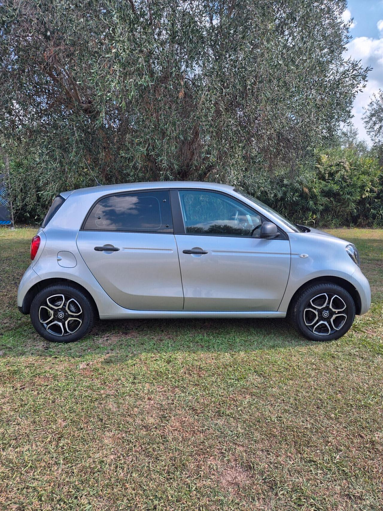 Smart ForFour 70 1.0 Youngster.