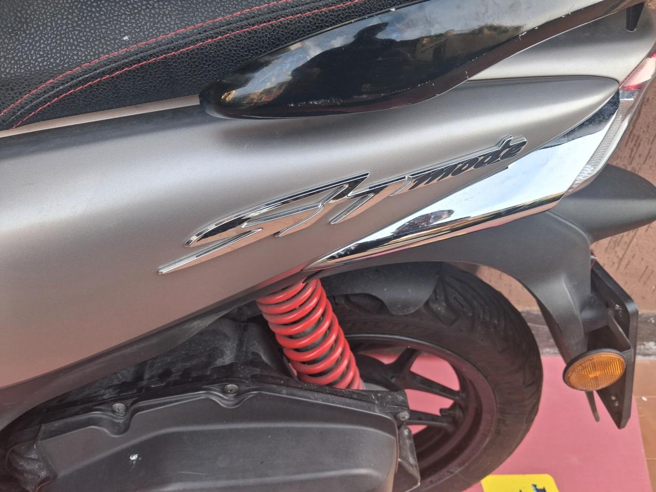 Honda SH 125 MODE SPORT