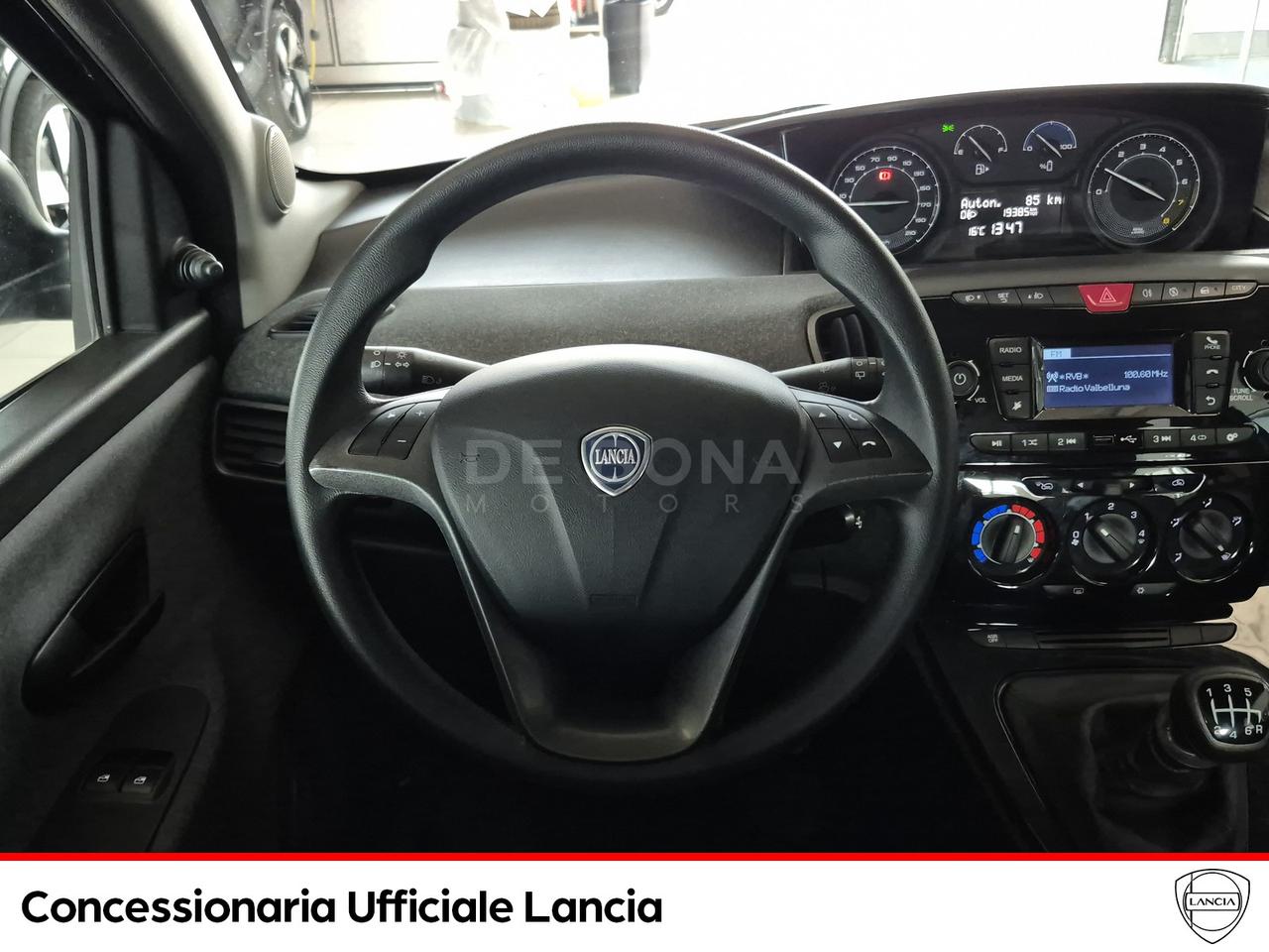 Lancia Ypsilon 1.0 firefly hybrid gold s&s 70cv
