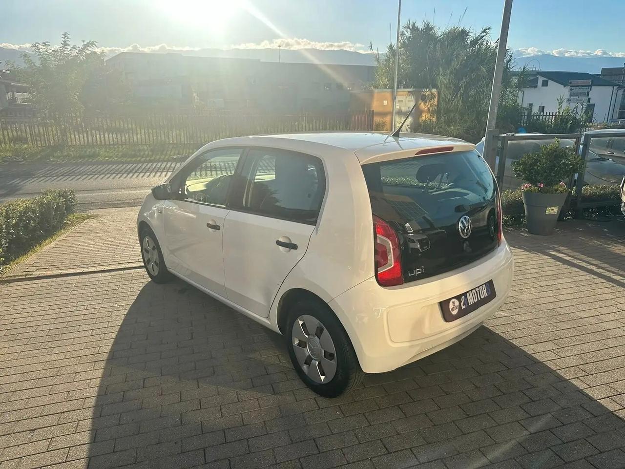 Volkswagen up! 1.0 5p. move