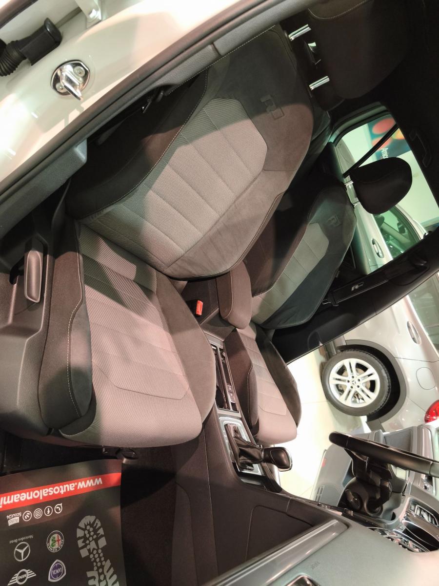 VOLKSWAGEN Golf 1.6 TDI 110CV DSG R-LINE