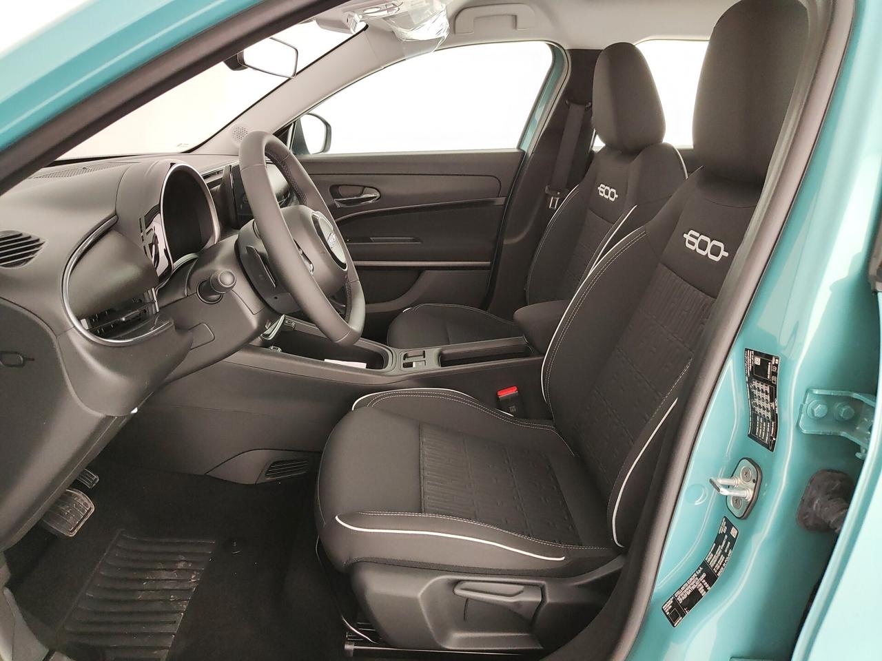 Fiat 600 Hybrid 110 CV DCT MHEV Business