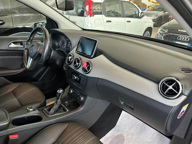 MERCEDES-BENZ B 200 CDI Premium