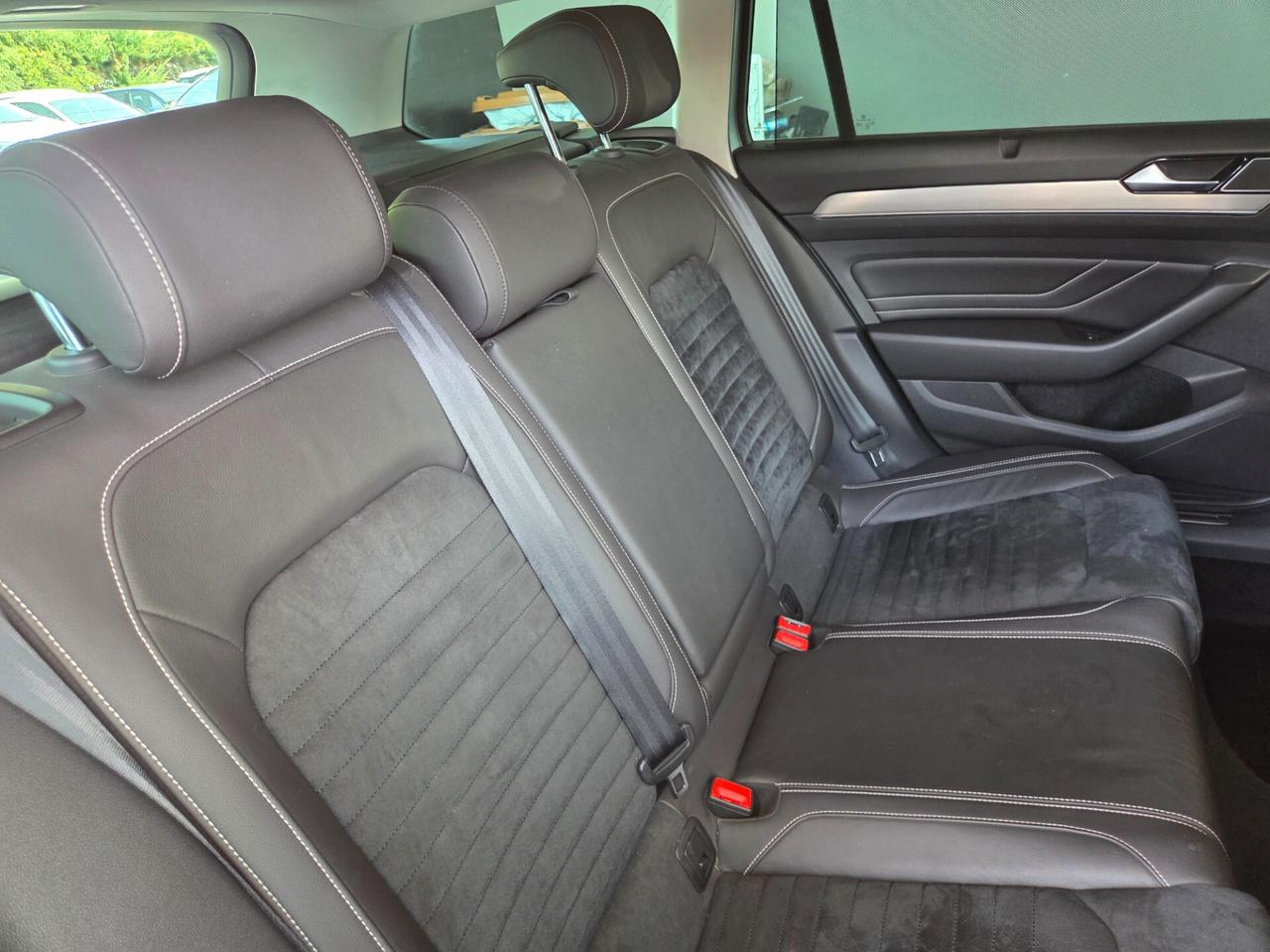 Volkswagen Passat Variant 2.0 TDI SCR EVO DSG Executive