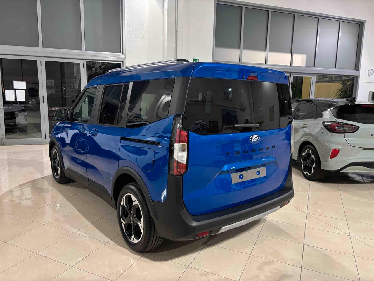 Ford Tourneo Courier 1.0 EcoBoost Active