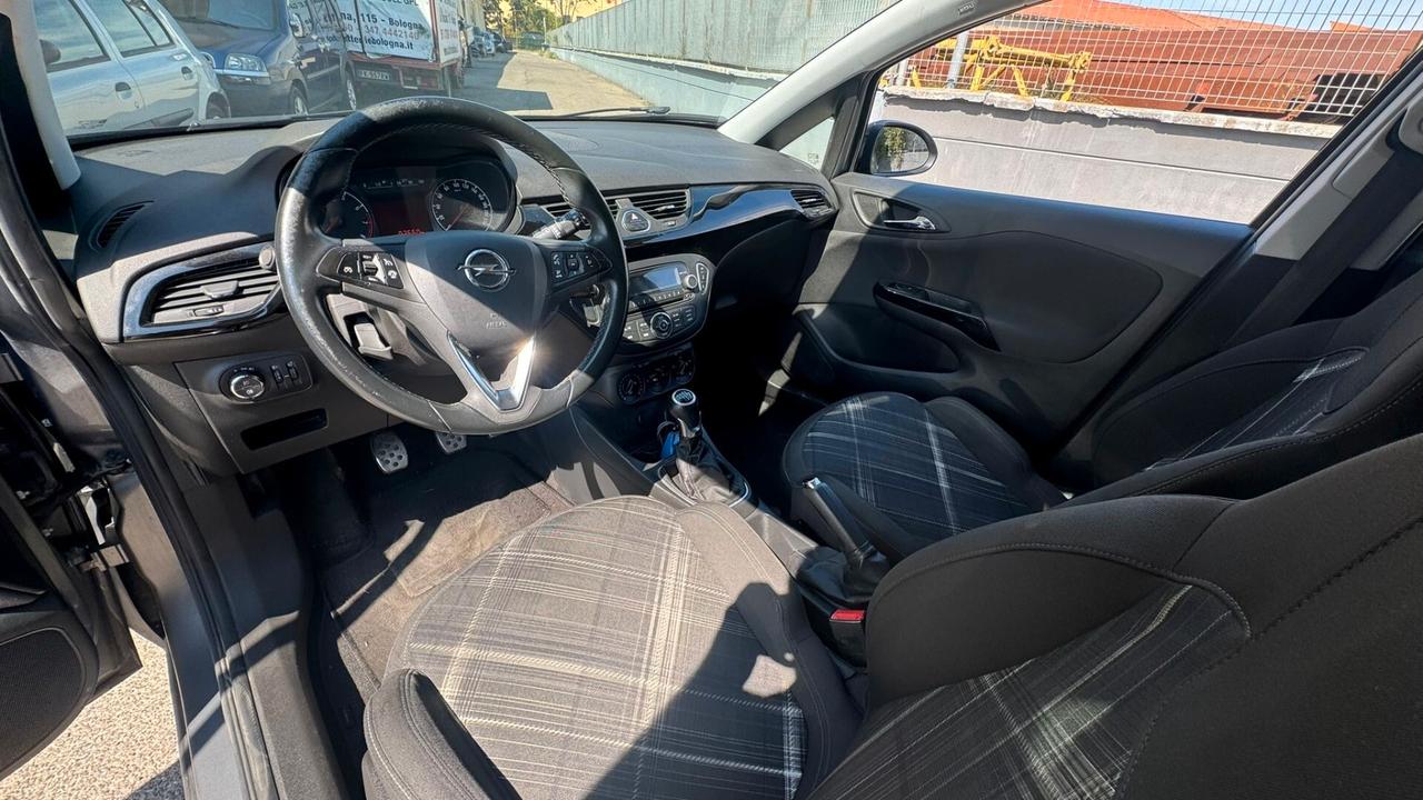 Opel Corsa 1.2 5 porte Sport