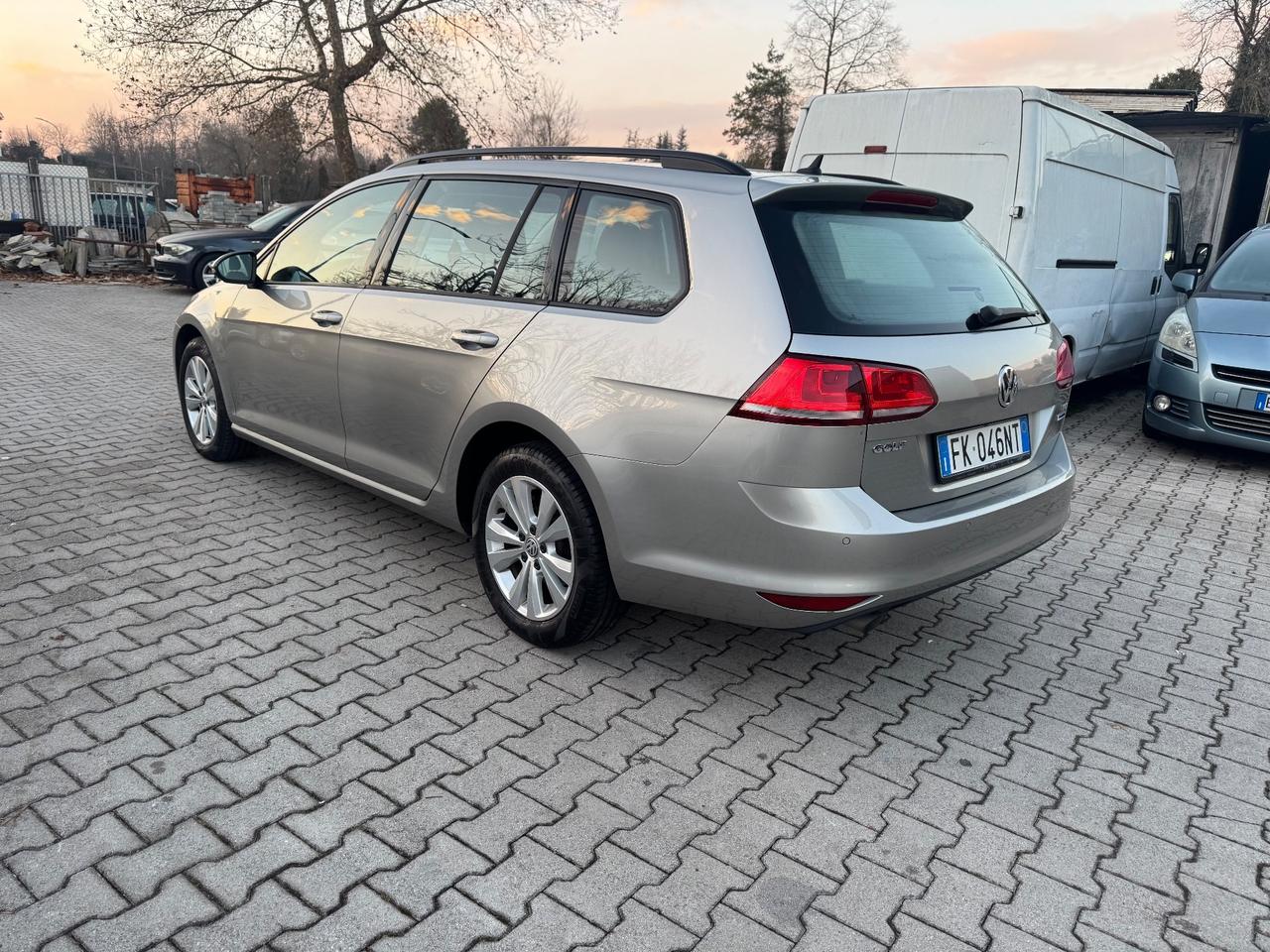 Volkswagen Golf Variant 1.6 TDI 110 CV DSG Highline BMT