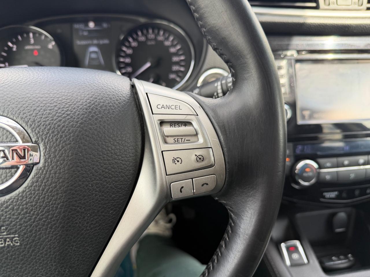 Nissan Qashqai 1.5dci TEKNA 360°/FULL