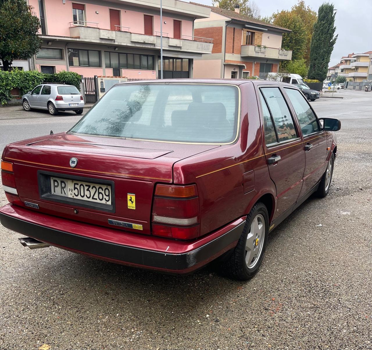 Lancia Thema 8.32