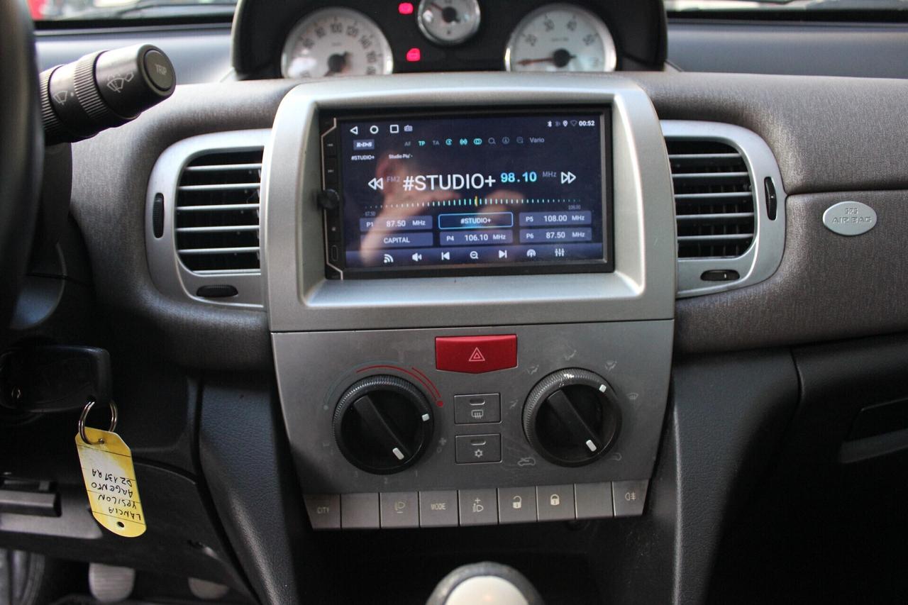 Lancia Ypsilon 1.2 60 CV Argento