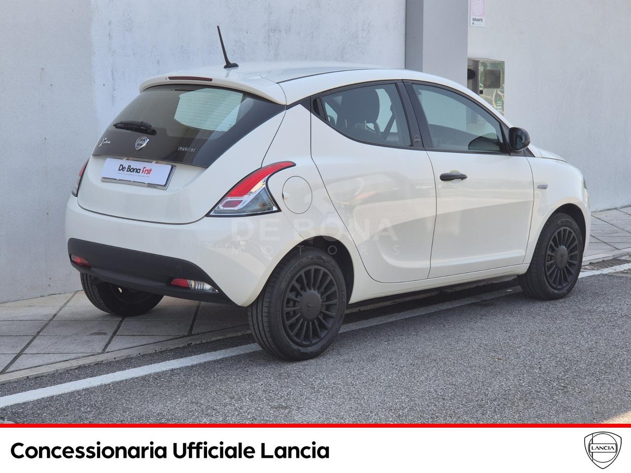 Lancia Ypsilon 1.0 firefly hybrid gold s&s 70cv