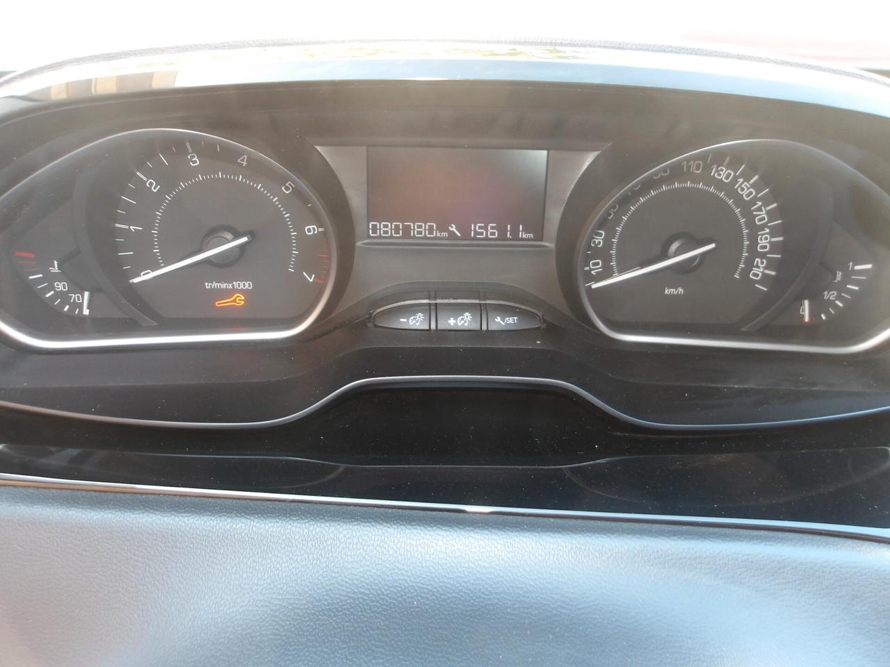 PEUGEOT 208 1.2 BENZ-KM 80.000-2017