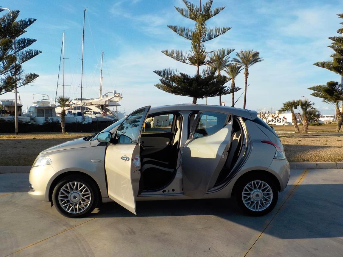 Lancia Ypsilon 1.3 MJT 16V 95 CV 5 porte S&S Gold