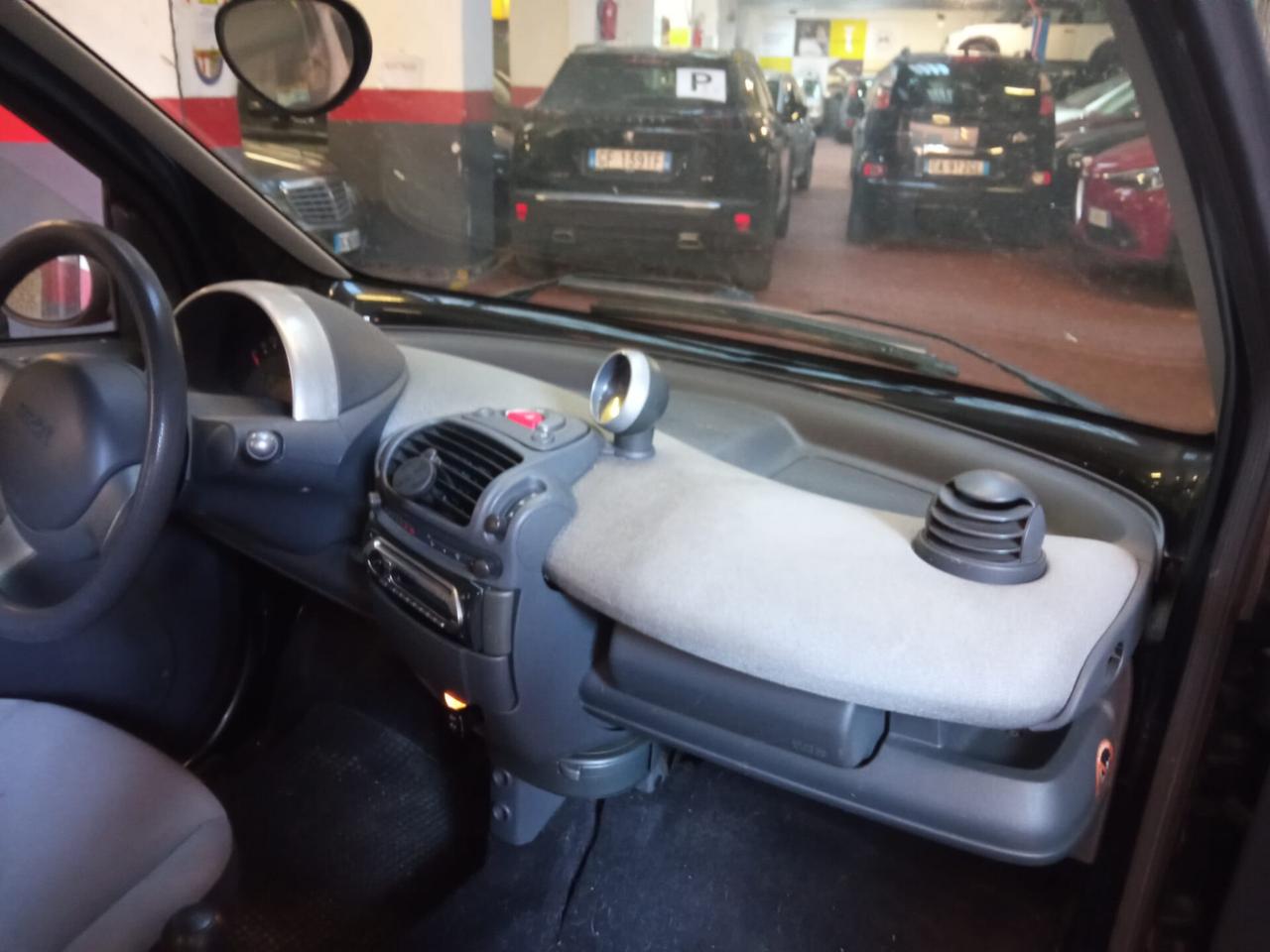 Smart ForTwo 700 coupé pure 61CV