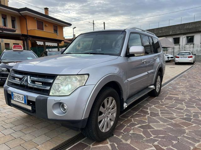 MITSUBISHI Pajero 3.2 DI-D 16V aut. 7p. Instyle DPF