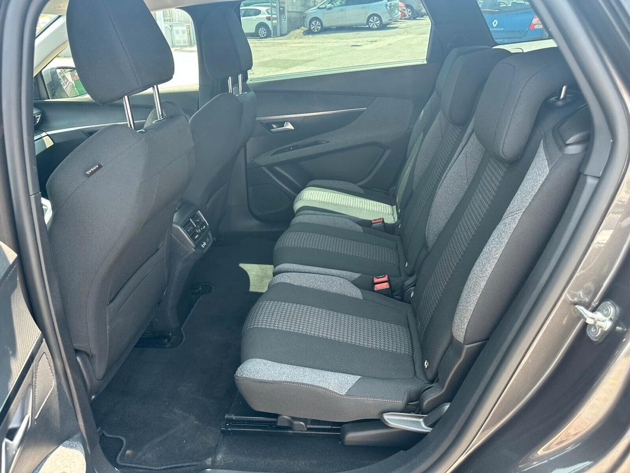 Peugeot 5008 BlueHDi 130 S&S EAT8 Allure Pack