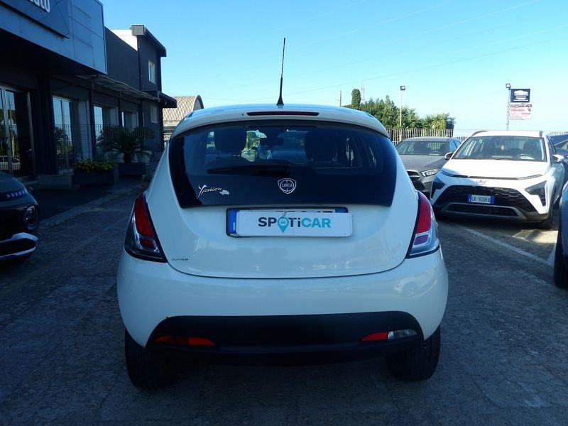Lancia Ypsilon Ypsilon 0.9 TwinAir 85 CV 5 porte Metano Ecochic Elefantino