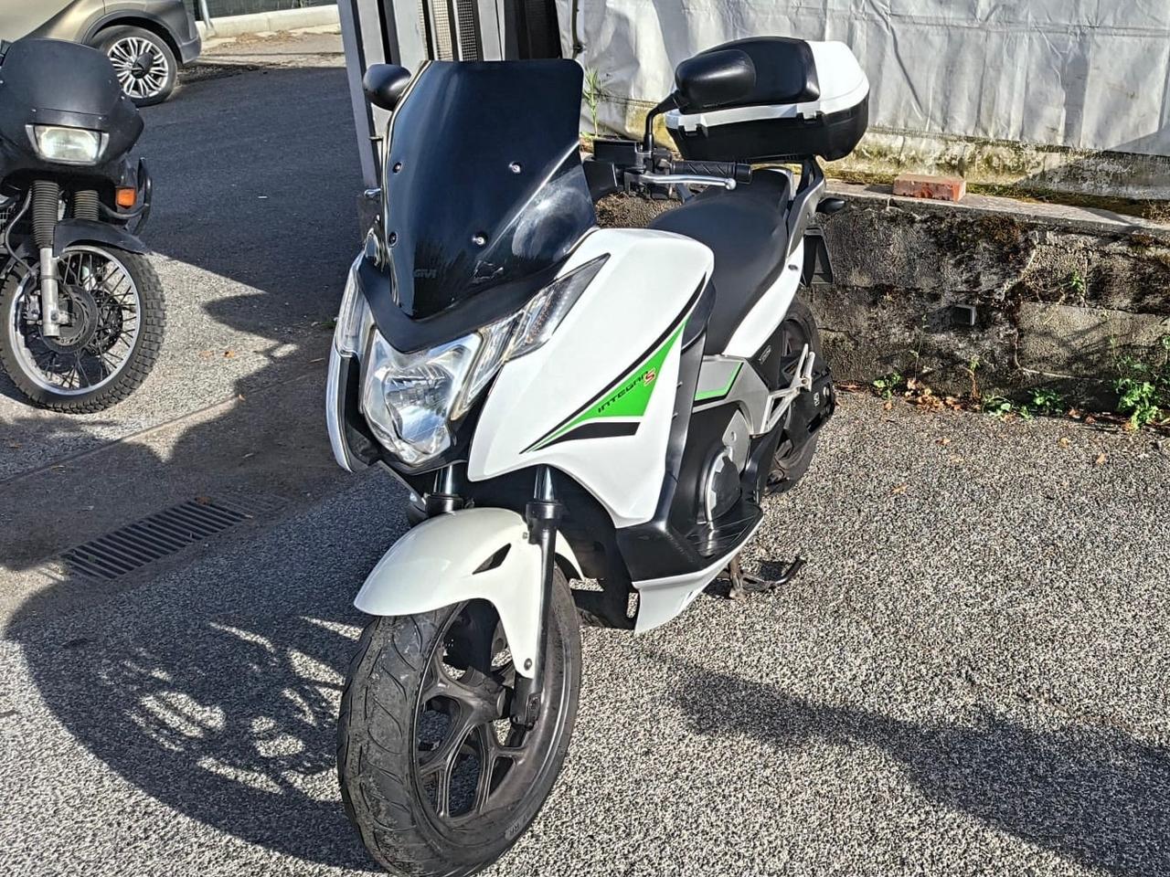 Honda Integra 700 S