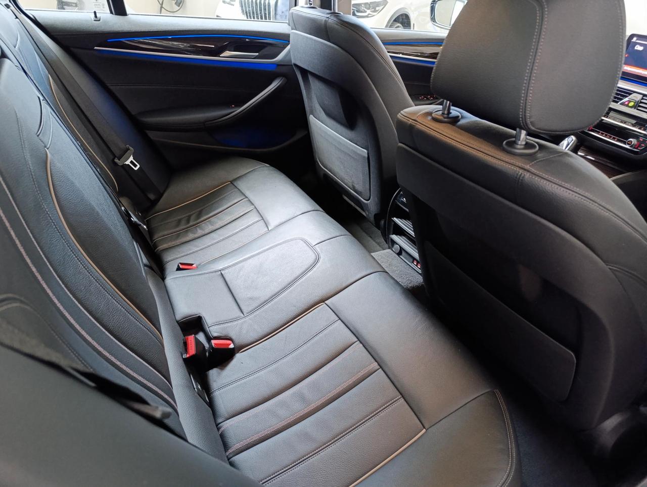 BMW 520 d Touring mhev 48V Luxury auto