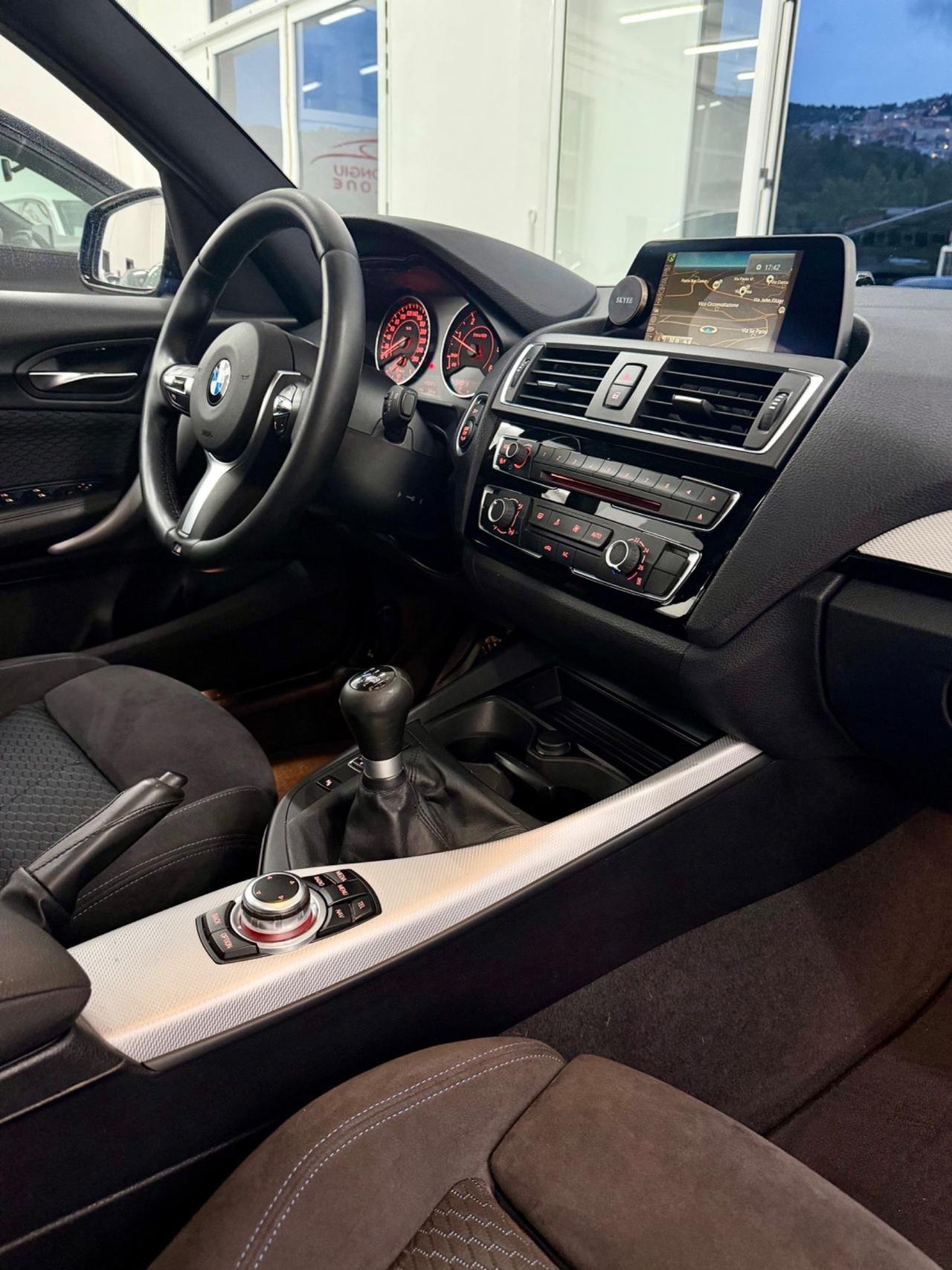 Bmw serie 1 118d xDrive TETTO Msport FINANZIABILE