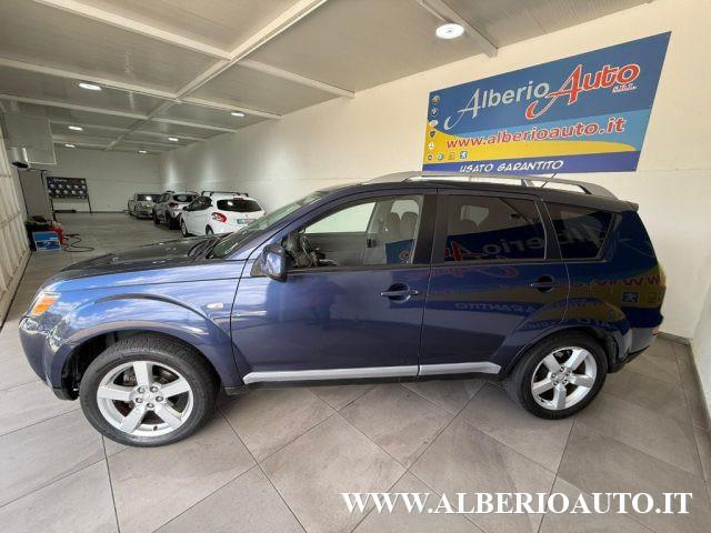 MITSUBISHI Outlander 2.2 DI-D Instyle