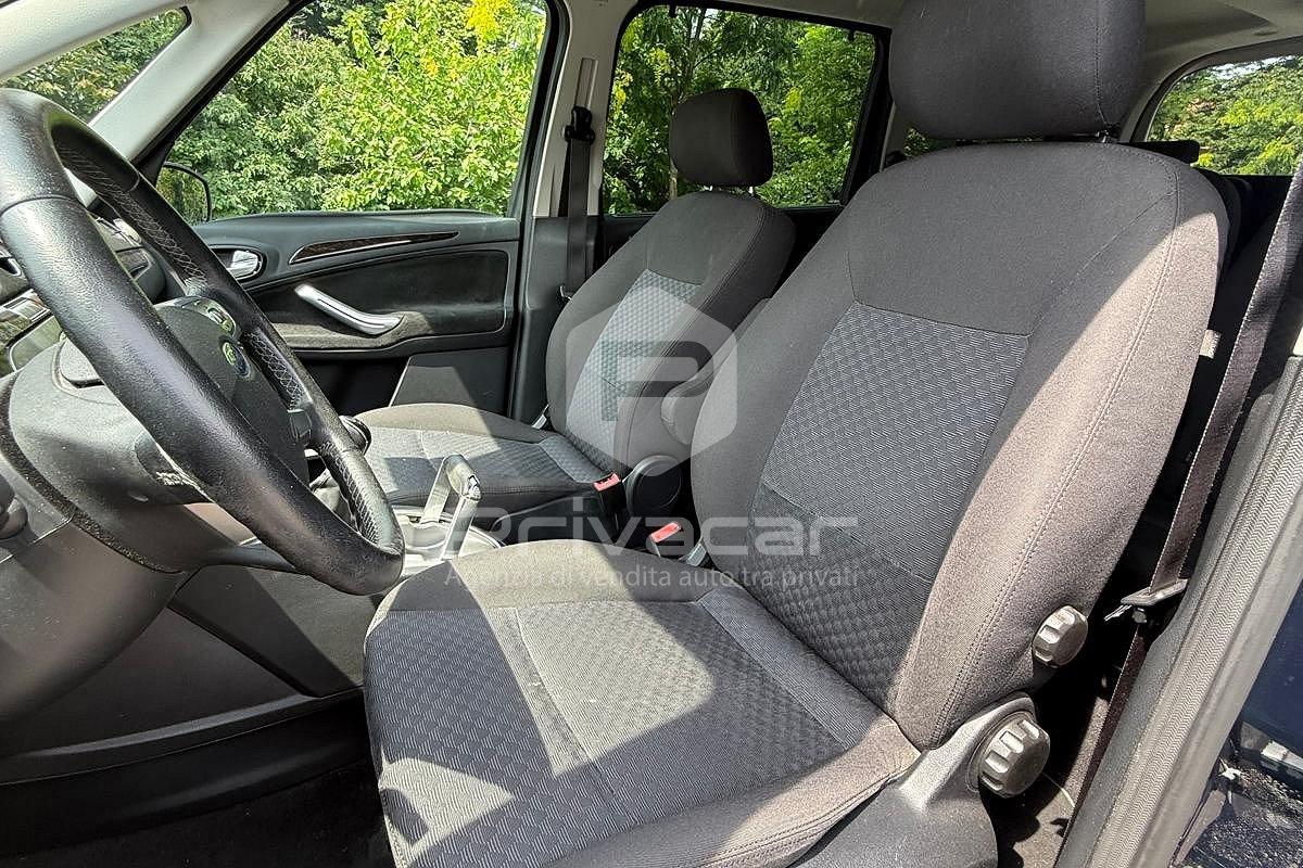 FORD Galaxy 2.0 145 CV Ghia