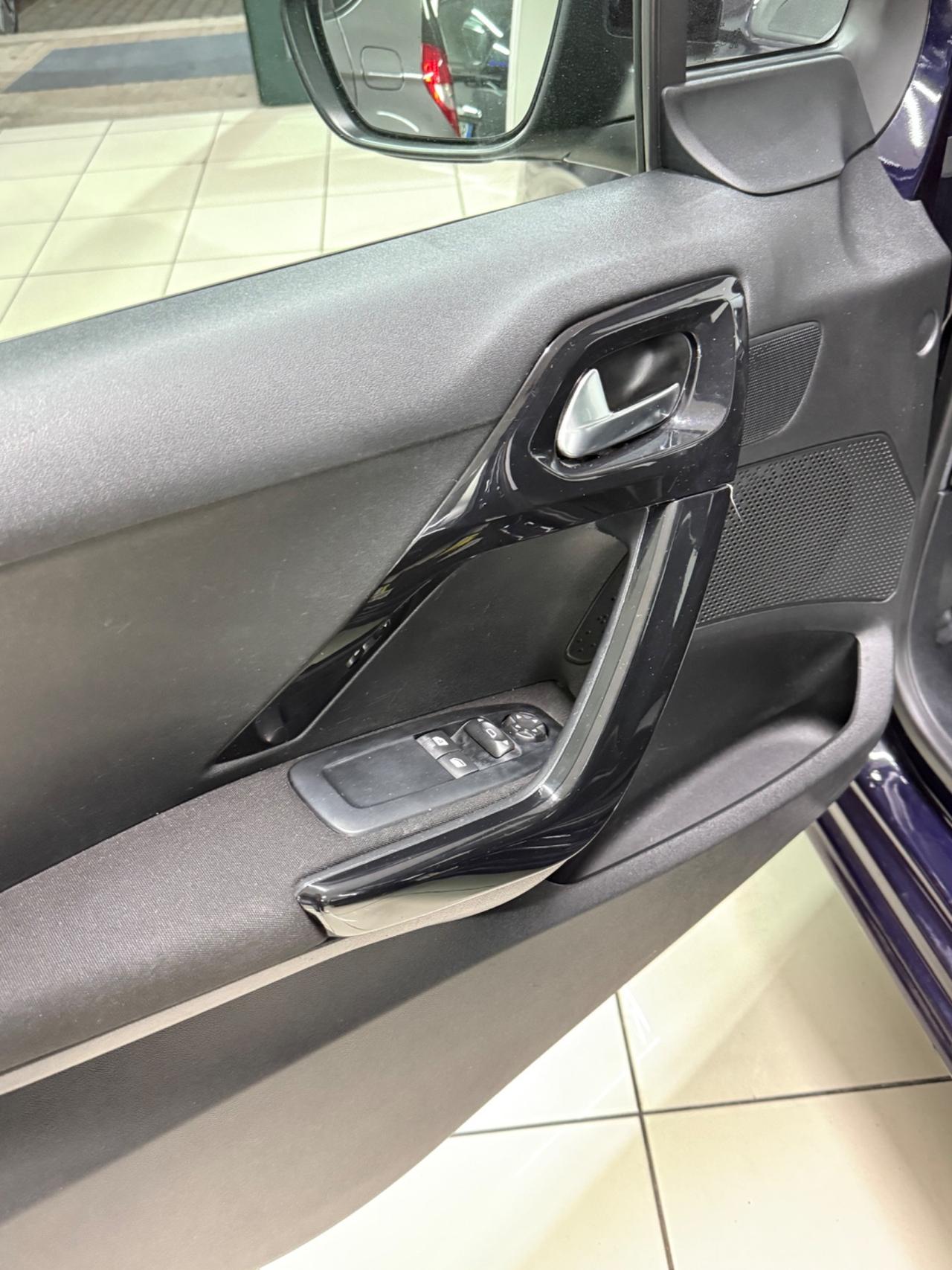 Peugeot 208 1.4 VTi 95 CV 5p. GPL Active