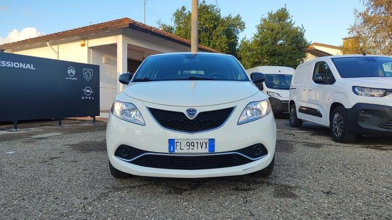 Lancia Ypsilon Ypsilon 1.2 69 CV 5 porte Silver