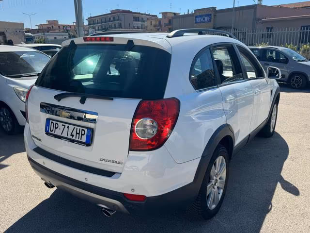 CHEVROLET Captiva 2.0 VCDi LS 7 POSTI