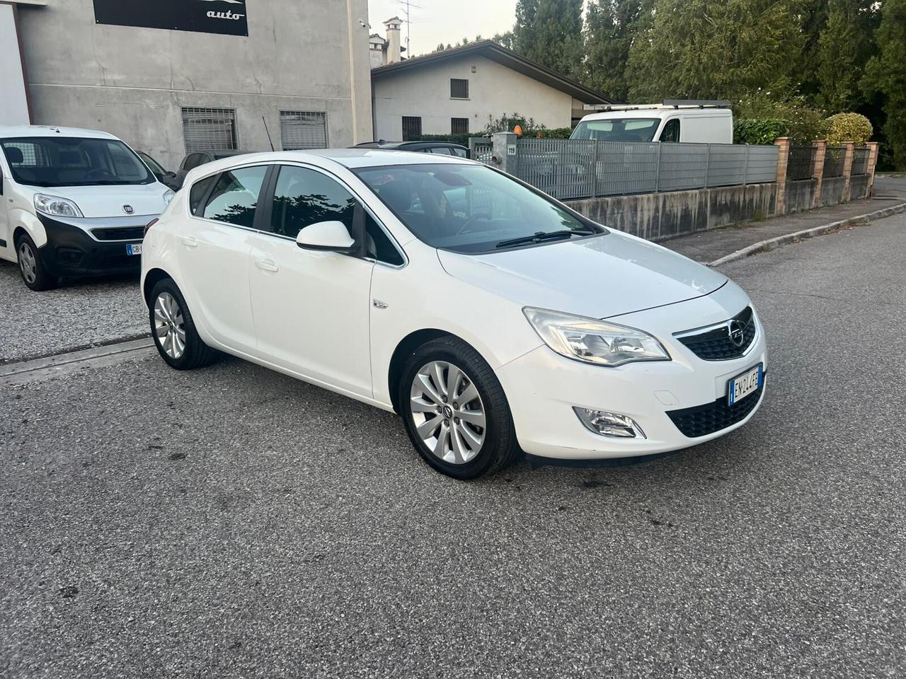 Opel Astra 1.7 CDTI 110CV 5 porte Elective