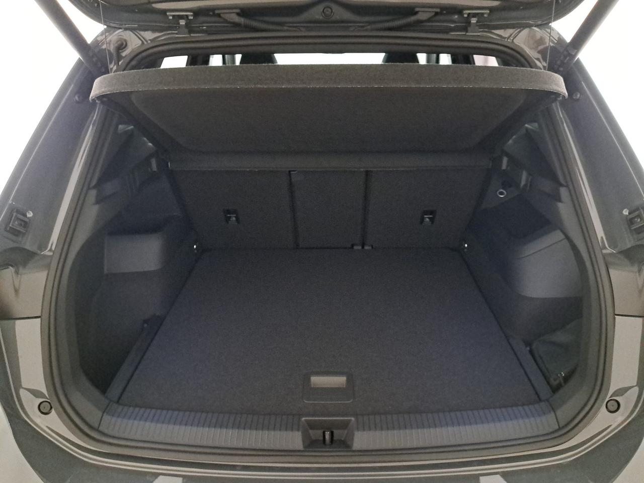 Volkswagen Tiguan 2.0 tdi r-line 150cv dsg