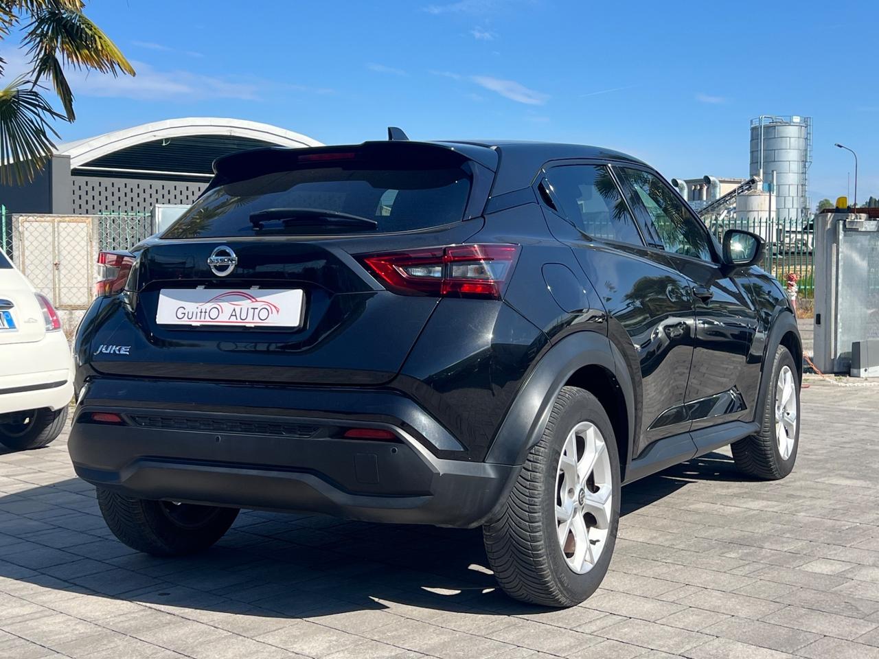 Nissan Juke 1.0 DIG-T 114 CV N-Connecta