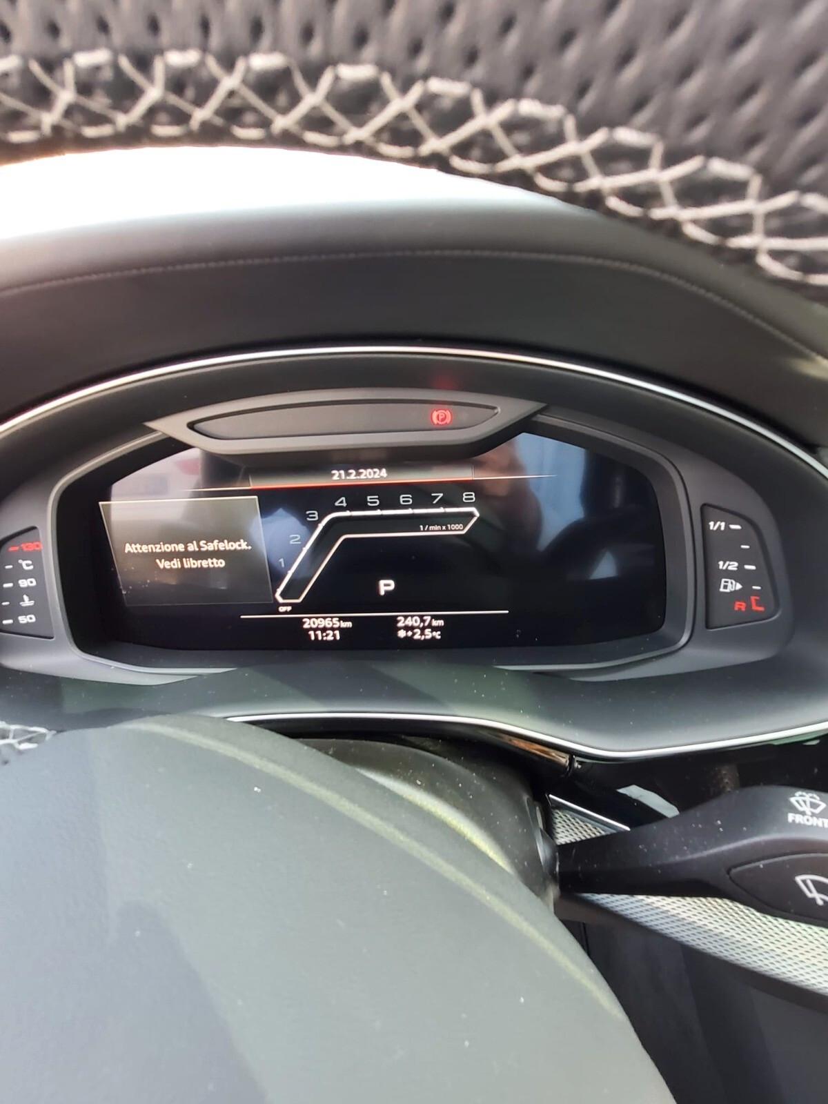 Audi Q8 RS TFSI V8 QUATTRO TIPTRONIC – 600 CV (441 kW)