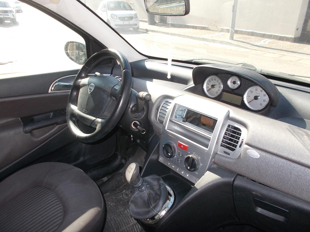 Lancia Ypsilon 1.4 Oro Ecochic GPL